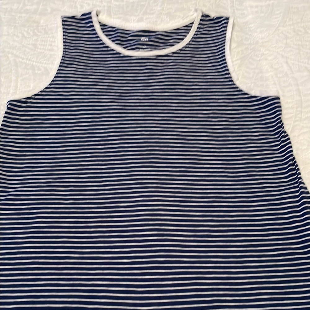 🌷SO Blue & White Striped Tank Top Medium